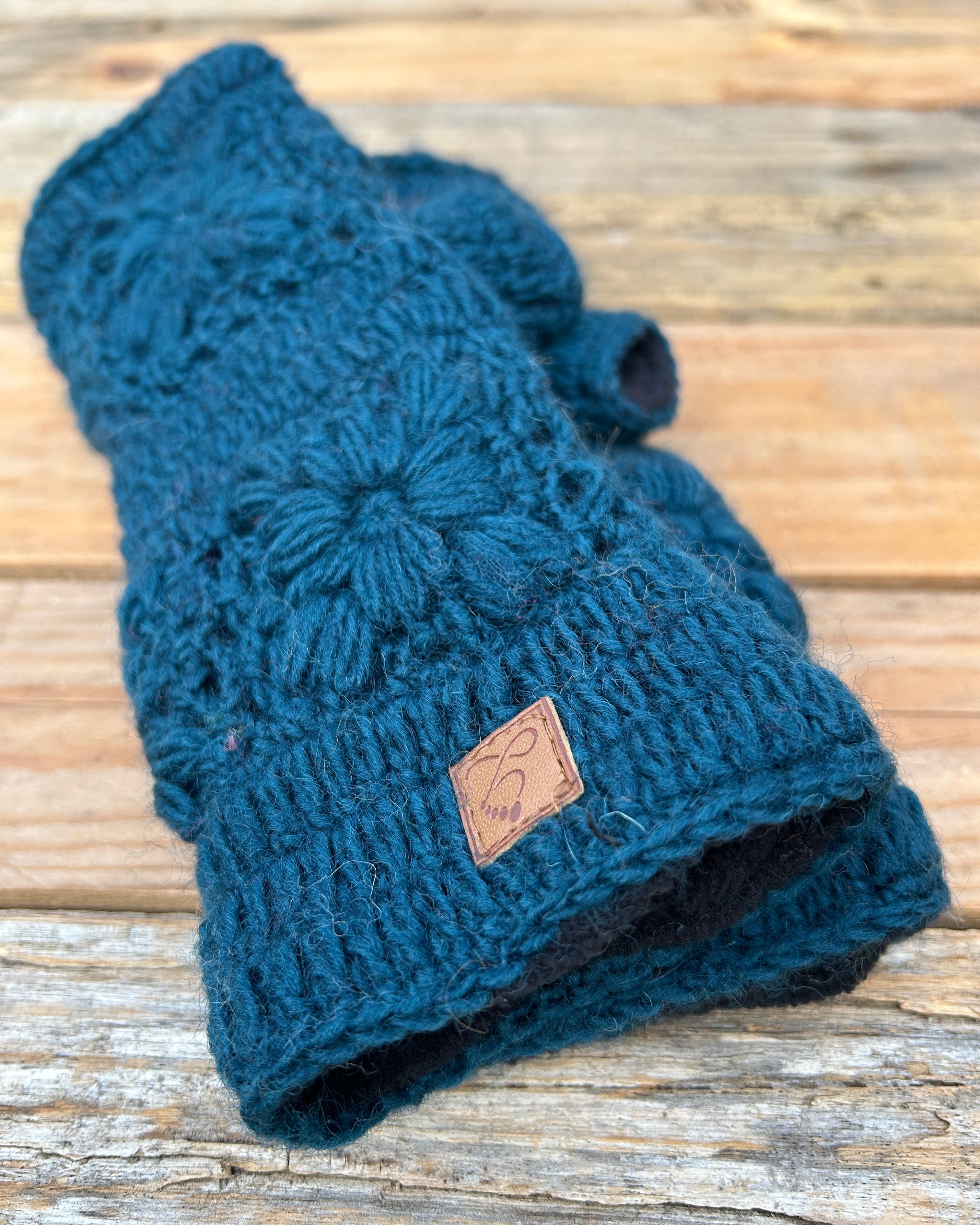 Crochet Wristwarmers - Lined