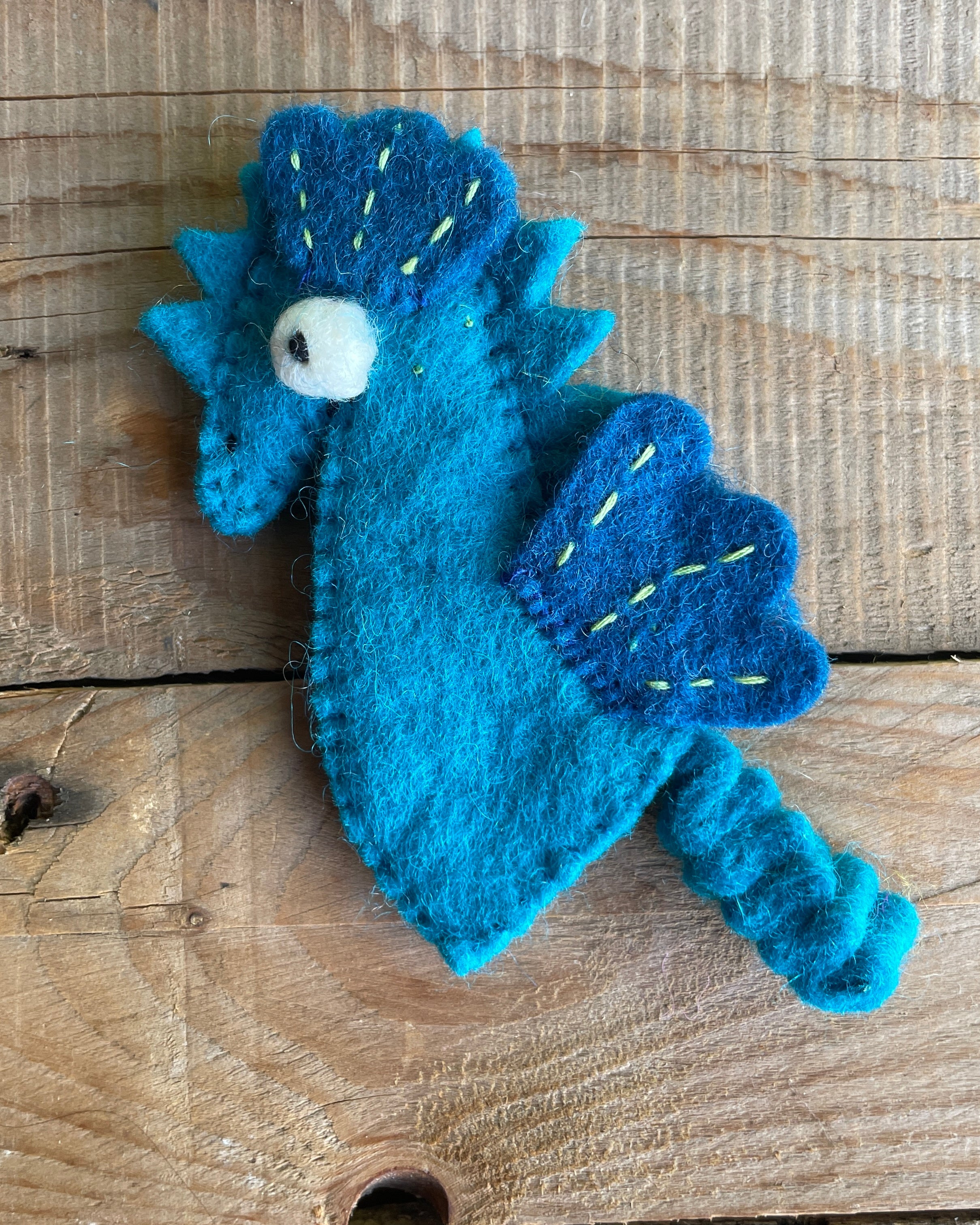 seahorse finger puppet